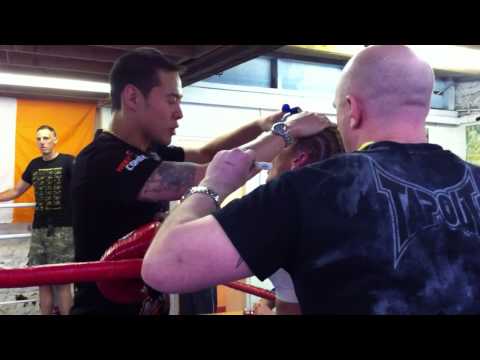 Sheila Mc Cormack Muai Thai limerick fight 17 12.MOV