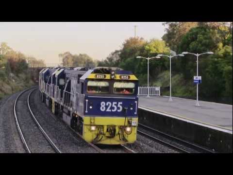 Coal Train In NSW With 82 Class & G Class Locomotives (9/6/2010) - PoathTV Australian Railways