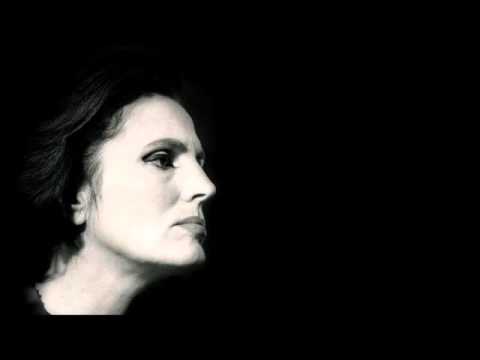 AMÁLIA - AMOR DE MEL, AMOR DE FEL