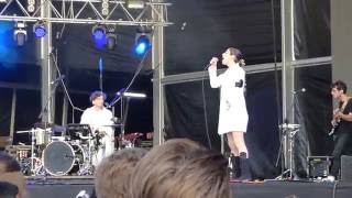 Chairlift - Look Up + Polymorphing (NOS Primavera Sound 2016)