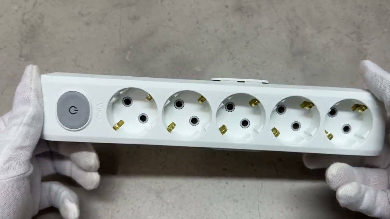 Колодка VIKO 5 гнезд с заземленнием с кнопкой белая Multi-Let 90118500