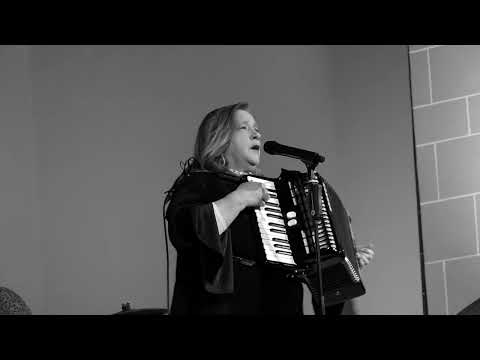 Kathy Kelly   "Who´ll come with me"