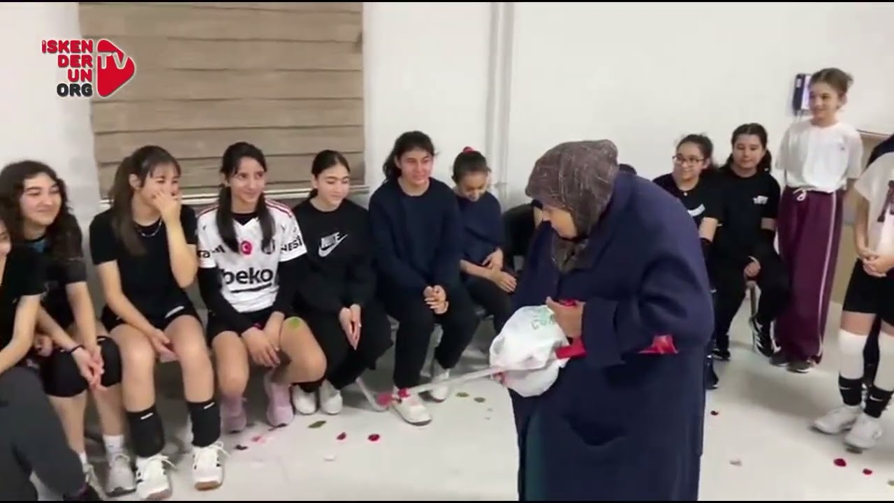 Erzin’de Kız Voleybol Takımı Kuruluyor