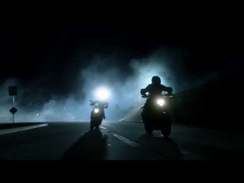 KTM Duke 690 /Supergirl serie 1x17 scene