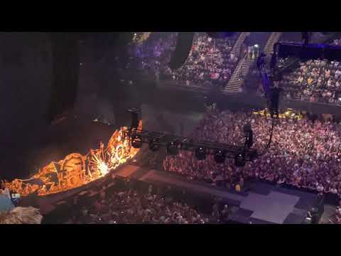 Queen + Adam Lambert - Pre-show (July 2022, Amsterdam)