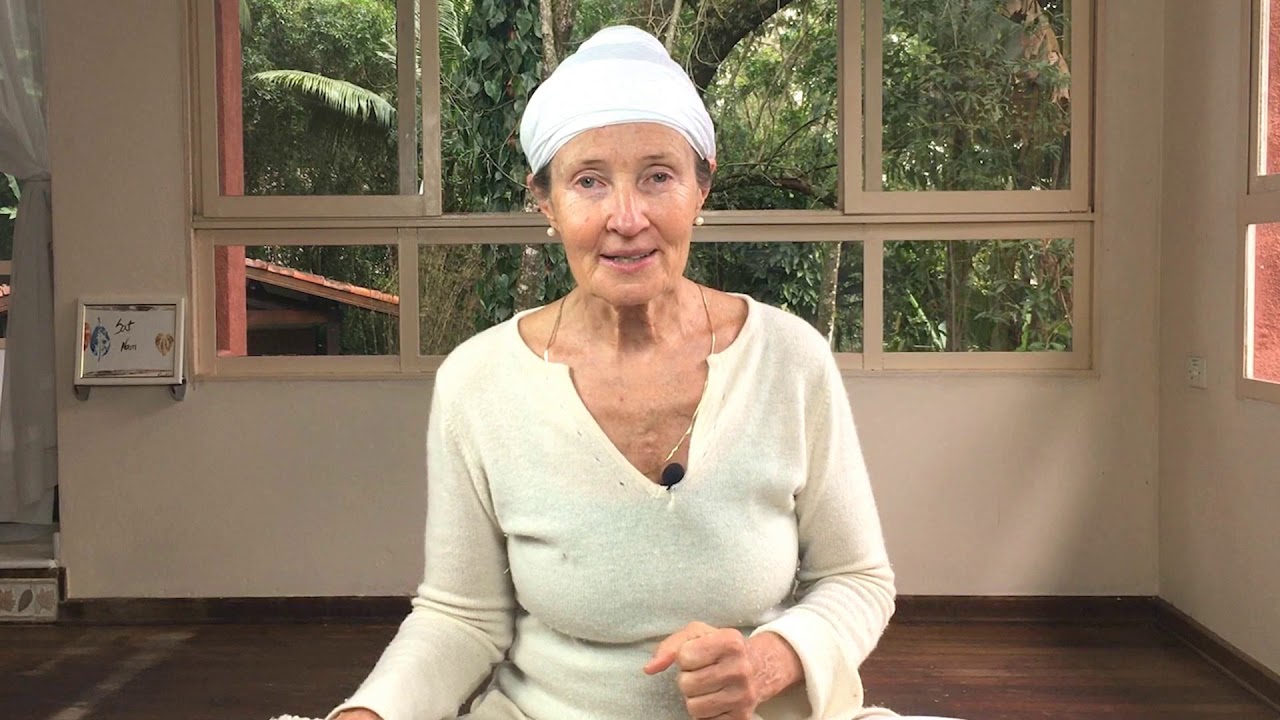 Aula teórica de Kundalini Yoga:  O que preciso saber para praticar?