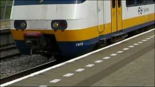 preview picture of video 'treinen, trains, Züge, tog, station Zwijndrecht, 22 mei 2014, deel 1 van 2'