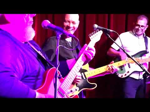 Redd Volkaerts and Ray Beadle