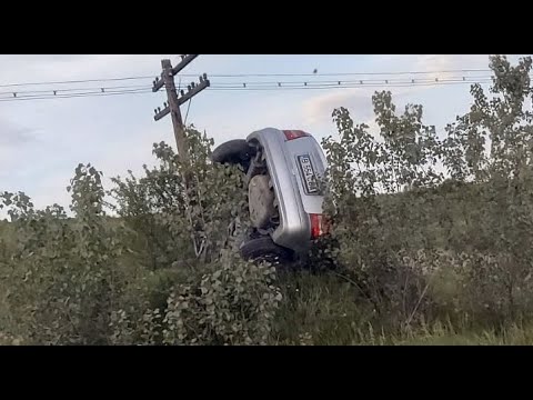 Șofer băut a ajuns cu mașina în șanț după o cascadorie