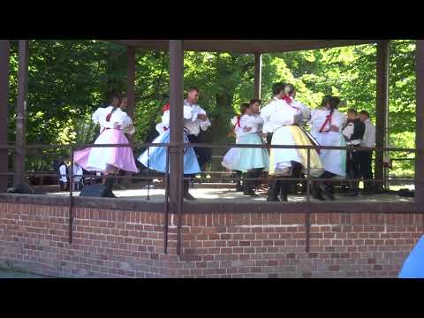 FS VČELARAN z Bílovic, č.1/2 - Slovácké slavnosti vína v UH 2023