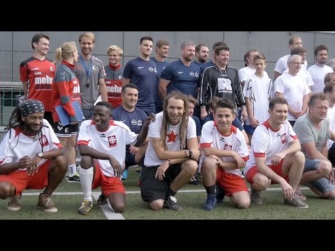 Heimatfilm #4: Flanke, Kopfball, Heimat!