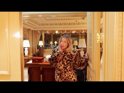 A TOUR OF ELVIS' 7,000 SQ FT VEGAS PENTHOUSE (as Texan Tannie. idk.)