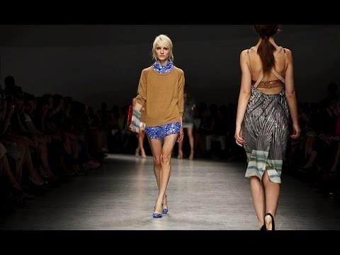 Nº21 | Spring Summer 2012 Full Fashion Show | Exclusive