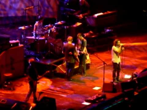 Pearl Jam - 2006-09-04 Lisbon, Portugal (Full Concert)