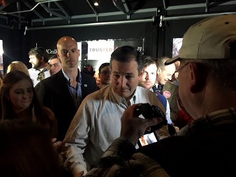 Florence Foresti et Vanessa Paradis sont "bloquées" - 41ème cérémonie des César - CANAL+