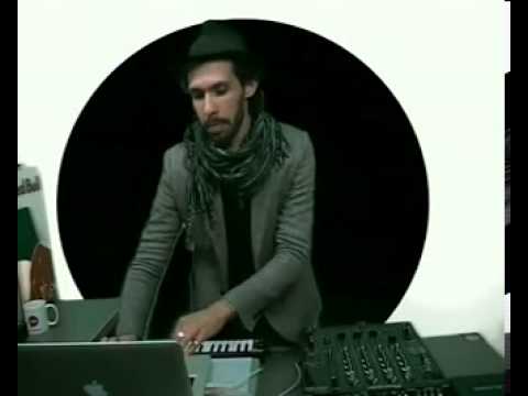 Nervmusic Showcase: Laurine Frost @ RTS.FM - 16.04.2011