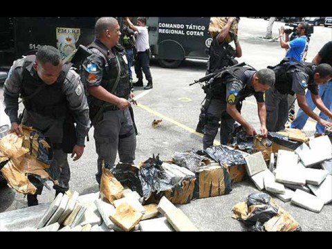 DEUS SALVE A FAVELA - BLACK NEY