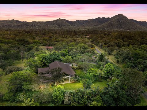 Casa Gratitud | El Valle De Antón, Panama - The Agency