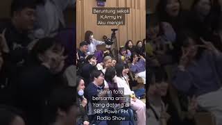 Download lagu Jimin foto bersama army di SBS Radio #jimin #army mp3 Download lagu Jimin foto bersama army di SBS Radio #jimin #army mp3