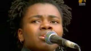 TRACY CHAPMAN TALKIN ABOUT A REVOLUTION Video