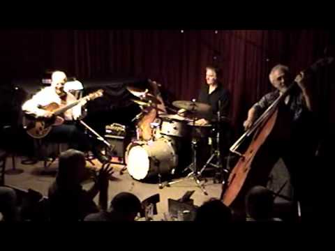 Ron Escheté ~ Blue Bossa ~ 2007