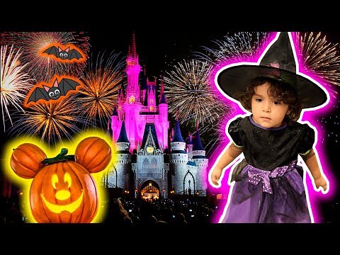 HALLOWEEN NA DISNEY COM LAURA E MARCOS - Magic Kingdom Orlando