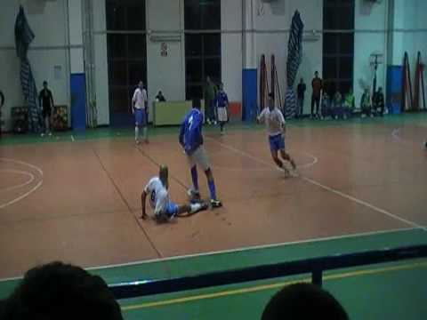 Calcio a 5 Toscana: Montecalvoli - Giovanile Montecalvoli 1-1 (0-1 di Da Silva)