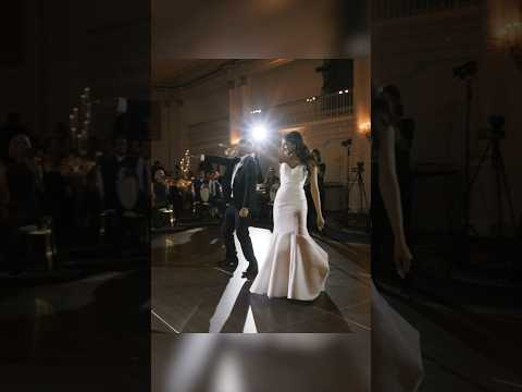 Father-Daughter Dance Gets the Crowd on Their Feet! #wedding #fatherdaughter #weddingdance