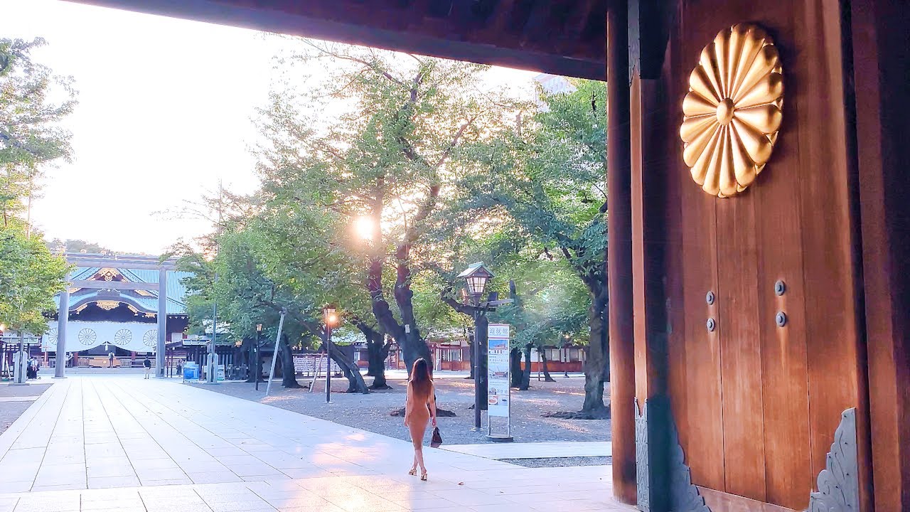 【VLOG】靖国神社へ参拝｜二周年を迎えたきまぐれキャバ嬢のリアル【神回】｜”YASUKUNI Shrine" in Tokyo, JAPAN.｜4K