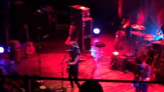 Brandi Carlile sings The Stranger at my door