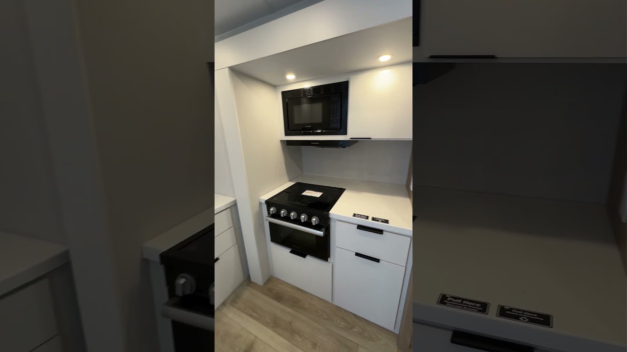 2026 Winnebago Thrive 22MLS TRAVEL TRAILER