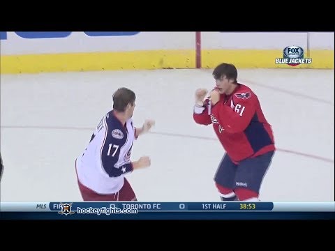 Brandon Dubinsky vs Steven Oleksy
