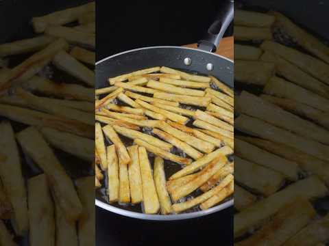 𝗦𝗽𝗶𝗰𝘆 𝗣𝗼𝘁𝗮𝘁𝗼 𝗦𝘁𝗶𝗰𝗸𝘀 | 𝗦𝘂𝗽𝗲𝗿 𝗧𝗮𝘀𝘁𝘆 & 𝗘𝘅𝘁𝗿𝗮 𝗖𝗿𝘂𝗻𝗰𝗵𝘆! #shorts #asmr