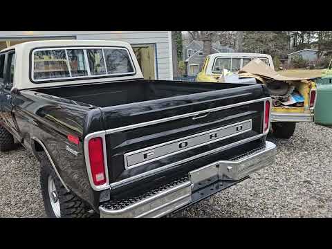 1975 Ford F-250 Custom Crew Cab Highboy 4×4