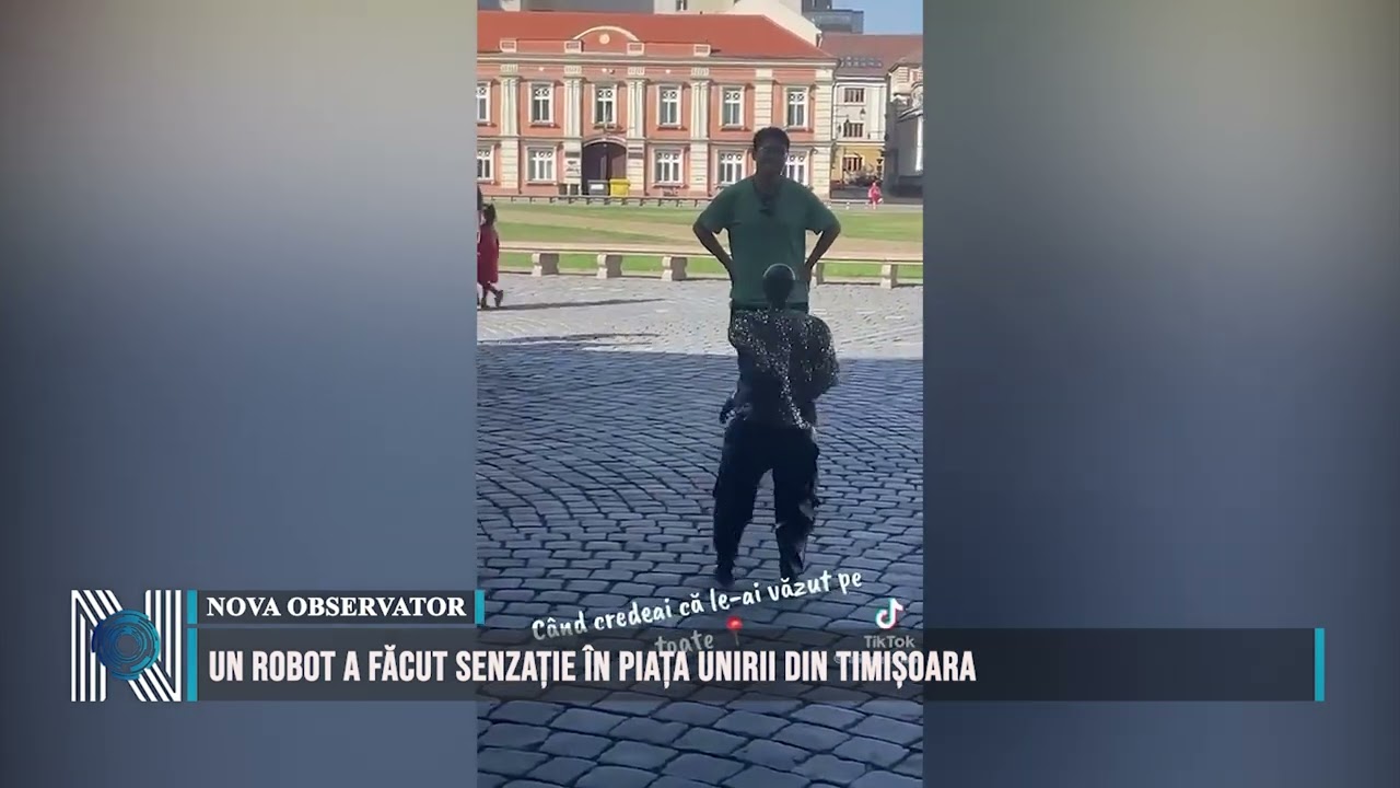 Un robot a făcut senzație în Piața Unirii din Timișoara