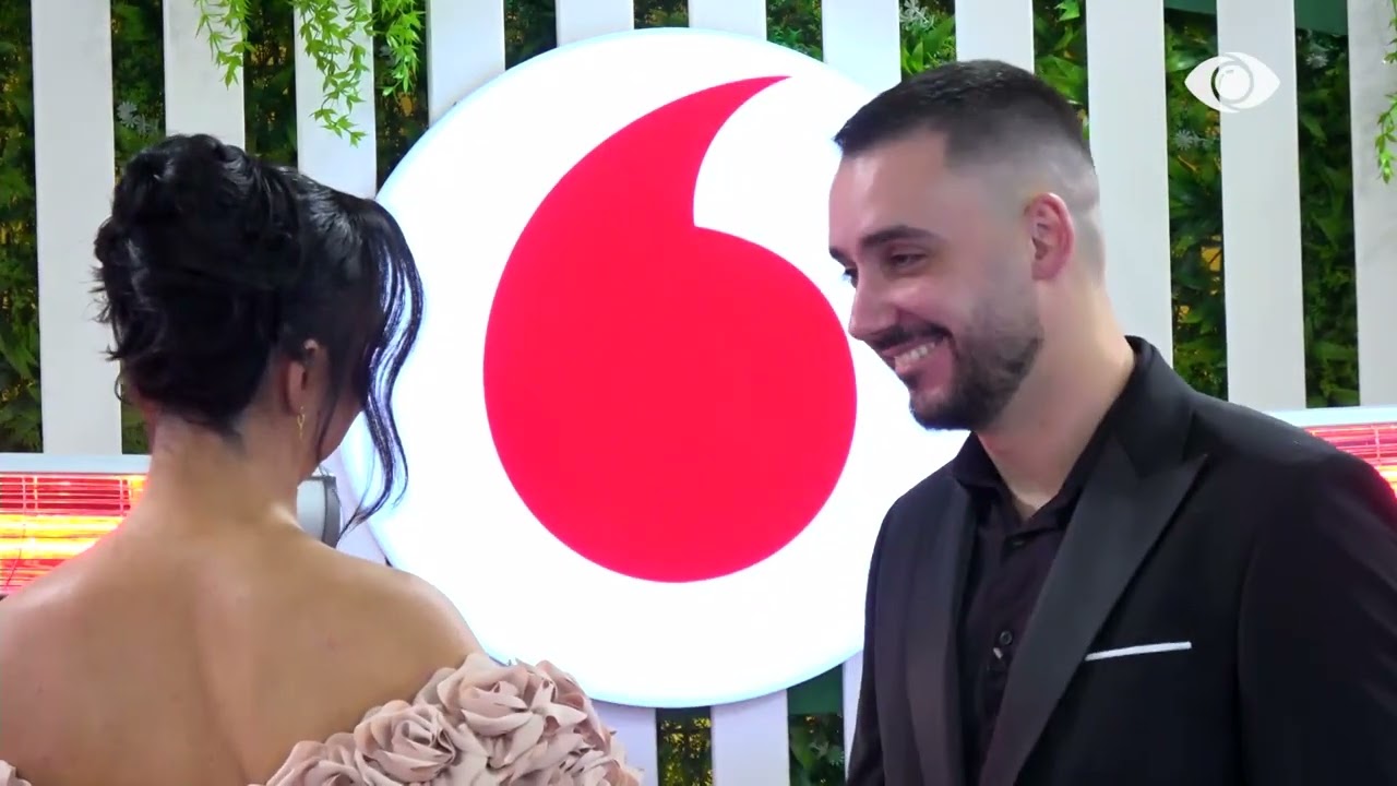 Pse nuk më lë rehat/ Stelina pyet Keijsin, banori: Jam rrëmuja dhe qetësia jote