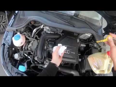 How to check and top up the engine oil level with oil dipstick Audi A1/S1 Sportback DIY