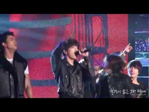 [FANCAM] 111231 MBC Gayo Daejun - We will rock you + 해야 (Chansung focused)