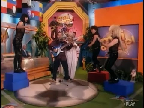 Try not to laugh with Elio