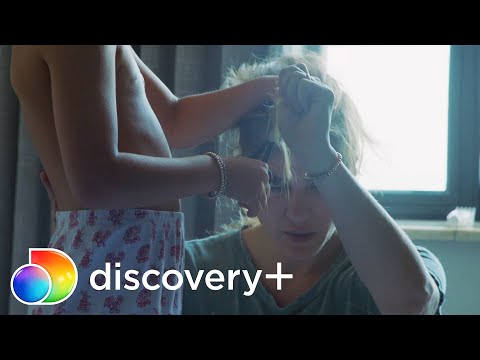 Arthur Cuts Selma's Hair | Introducing, Selma Blair