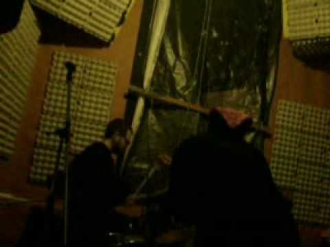 xDEAx - Pedazo de tierra, pedazo de mierda (HHH - ensayo)