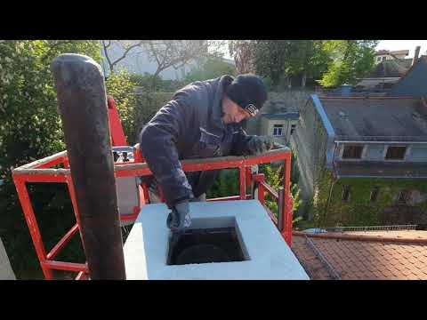 Bau Thiele Colditz - Roger Thiele - Setzen einer Kaminabdeckung