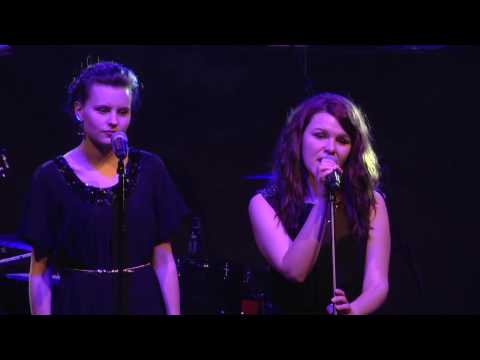 Magda Sobkowicz, Karina Kowalczyk – Winter song - Świąteczny Koncert SGH 2015