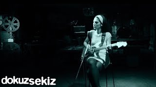 Gökçe Kılınçer - Aşk Beni Bulunca (Official Video)