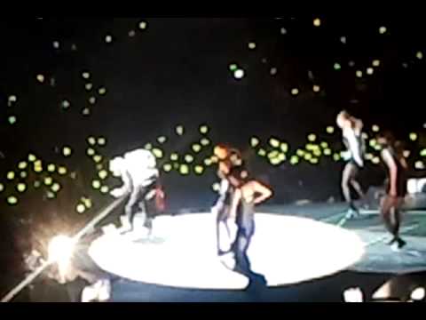 [121109] Crayon - G Dragon from Big Bang Alive Galaxy Tour 2012 New Jersey Day 2