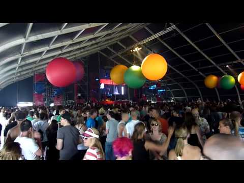 Len Faki plays Stranger To Stability @ AwakeFest 2010 (Stage Y) VIDEO BY DASK