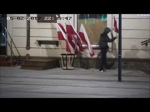 Zuchwała kradzież flagi państwowej