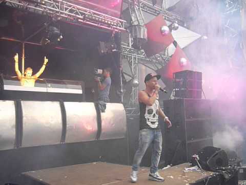 Coone (AND MC VILLAIN) @ Tomorrowland 2012