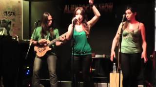 AR'S - One (U2), Sweet Dreams medley (Eurythmics), Diamonds &amp; Rust (Joan Baez). Acoustic covers