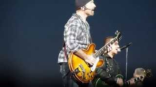 U2 : No Line On The Horizon - live multi-cam Sheffield 2009